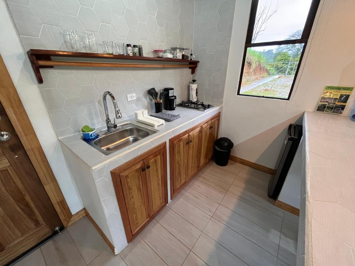 Pacheco Tours Rainforest Cabins 4X4 Only Drakes Bay Eksteriør bilde