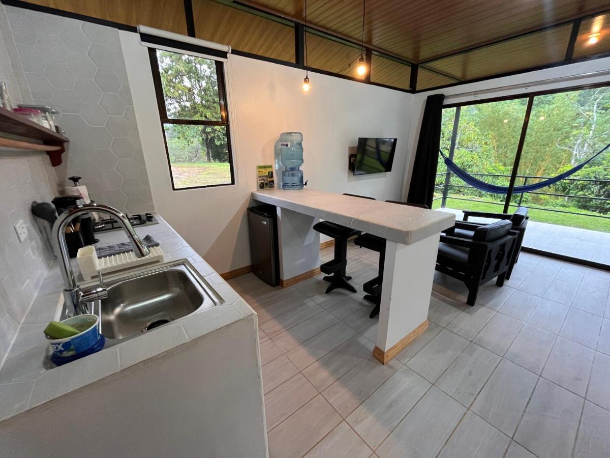 Pacheco Tours Rainforest Cabins 4X4 Only Drakes Bay Eksteriør bilde