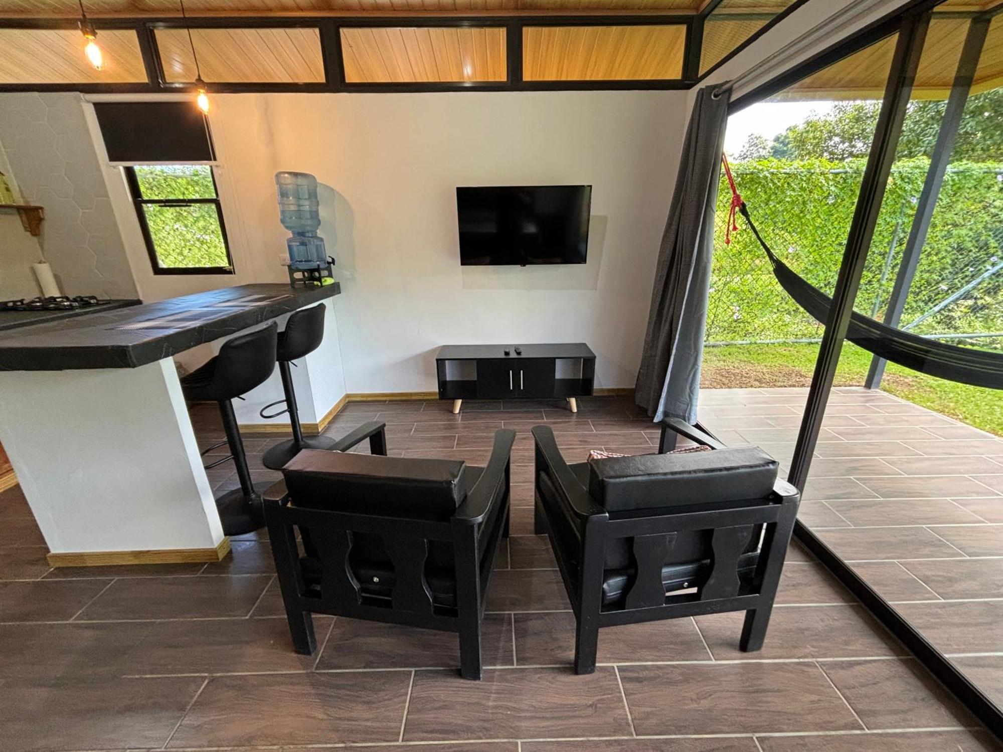 Pacheco Tours Rainforest Cabins 4X4 Only Drakes Bay Eksteriør bilde